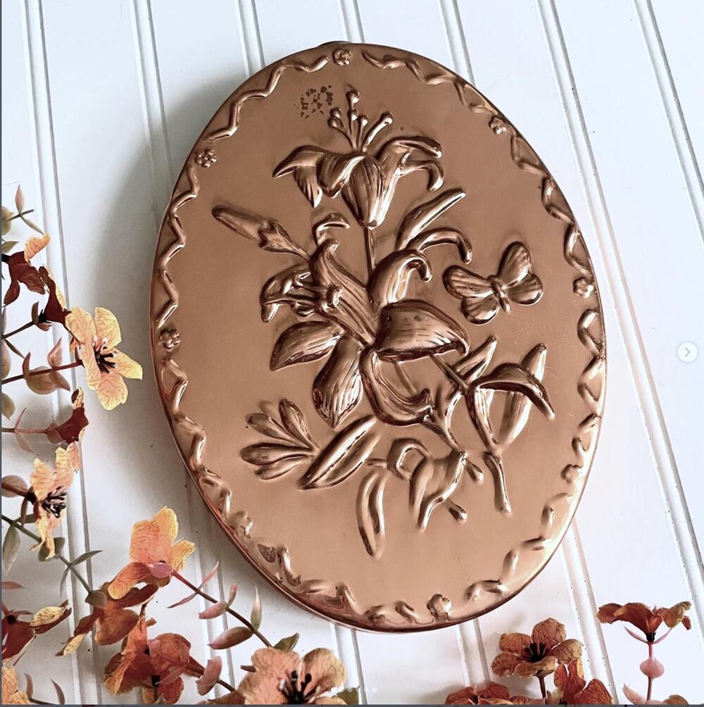 Vintage Embossed Copper Mold Tin Lily Flower Farmhouse Kitchen Korea Hang Hook